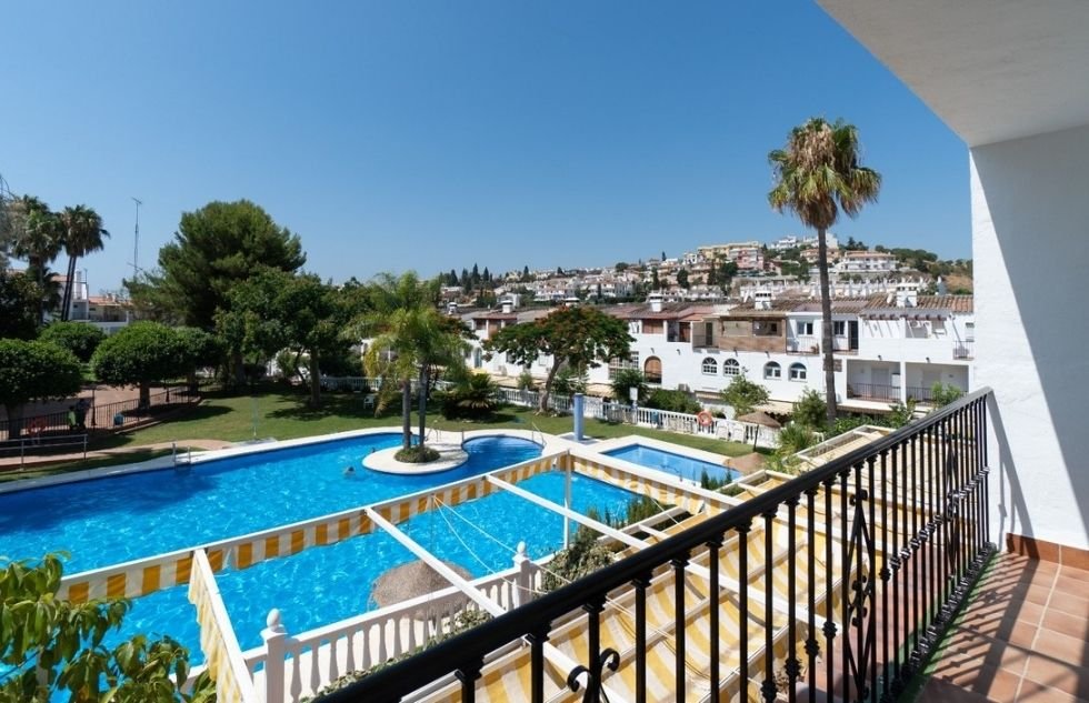 Opportunity for a Bargain Townhouse